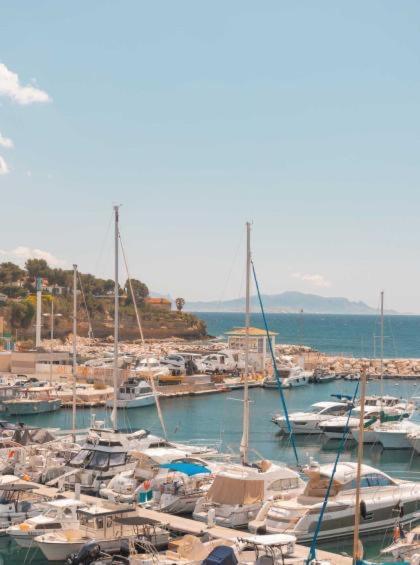 200M De La Plage ,3Mn Du Port A 50M Du Centre Ville Carry-le-Rouet Luaran gambar